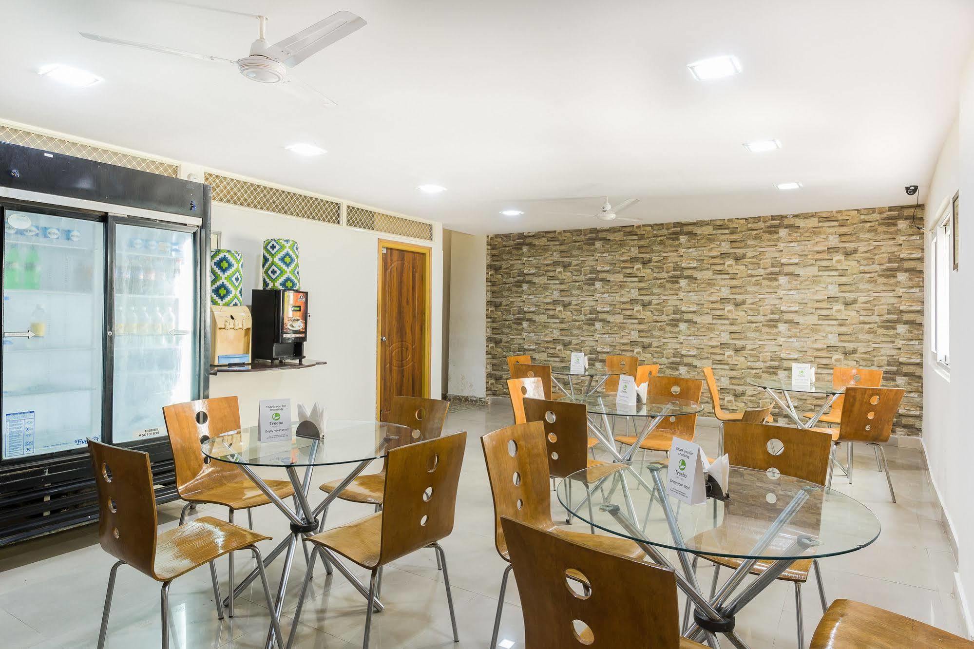 Treebo Srico, Banjara Hills Hotel Hyderabad Exterior foto