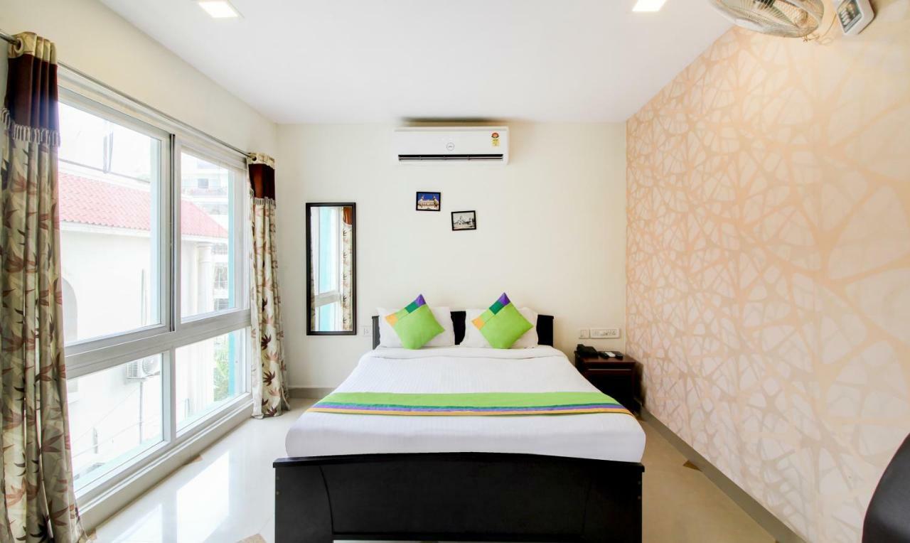 Treebo Srico, Banjara Hills Hotel Hyderabad Exterior foto